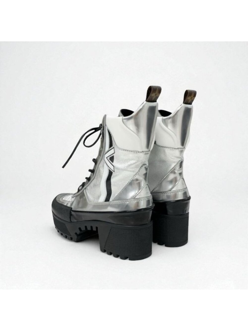 Louis Vuitton Laurie Line Boots Short Shoes Leather Patent Silver Black - Picture 4 of 10